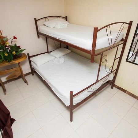 New Hostel Manuel Antonio, Meet New People מראה חיצוני תמונה