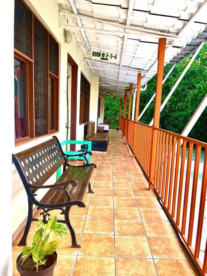 New Hostel Manuel Antonio, Meet New People מראה חיצוני תמונה