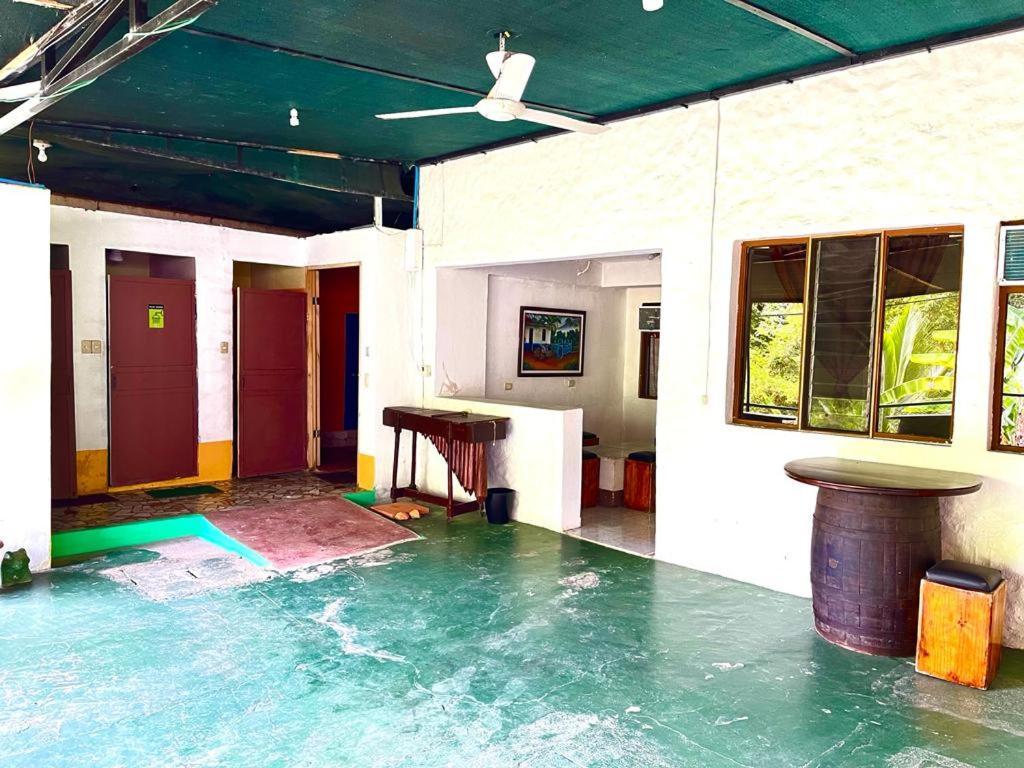 New Hostel Manuel Antonio, Meet New People מראה חיצוני תמונה